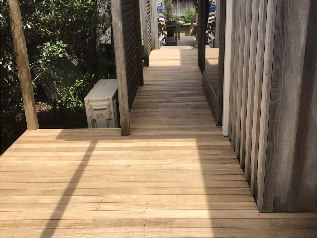 Pine Deck Auckland